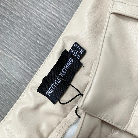 Pretty Little Thing PLT Faux Leather Pleat Cigarette Pant Tapered straight leg - Picture 14 of 16